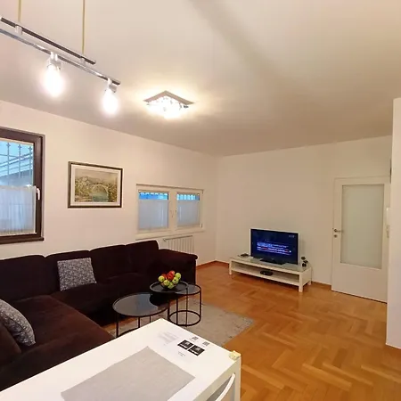 Luxapart Kovaci Old Centar Free Garage Apartment